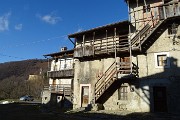 11 Antiche case del piccolo borgo di Catremerio